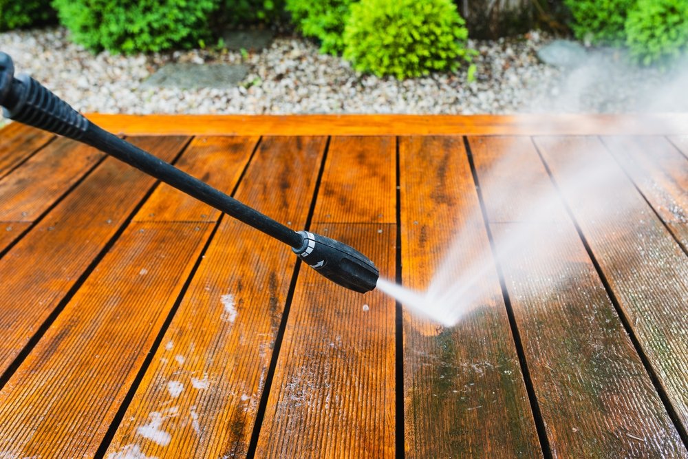 deck pressure washing