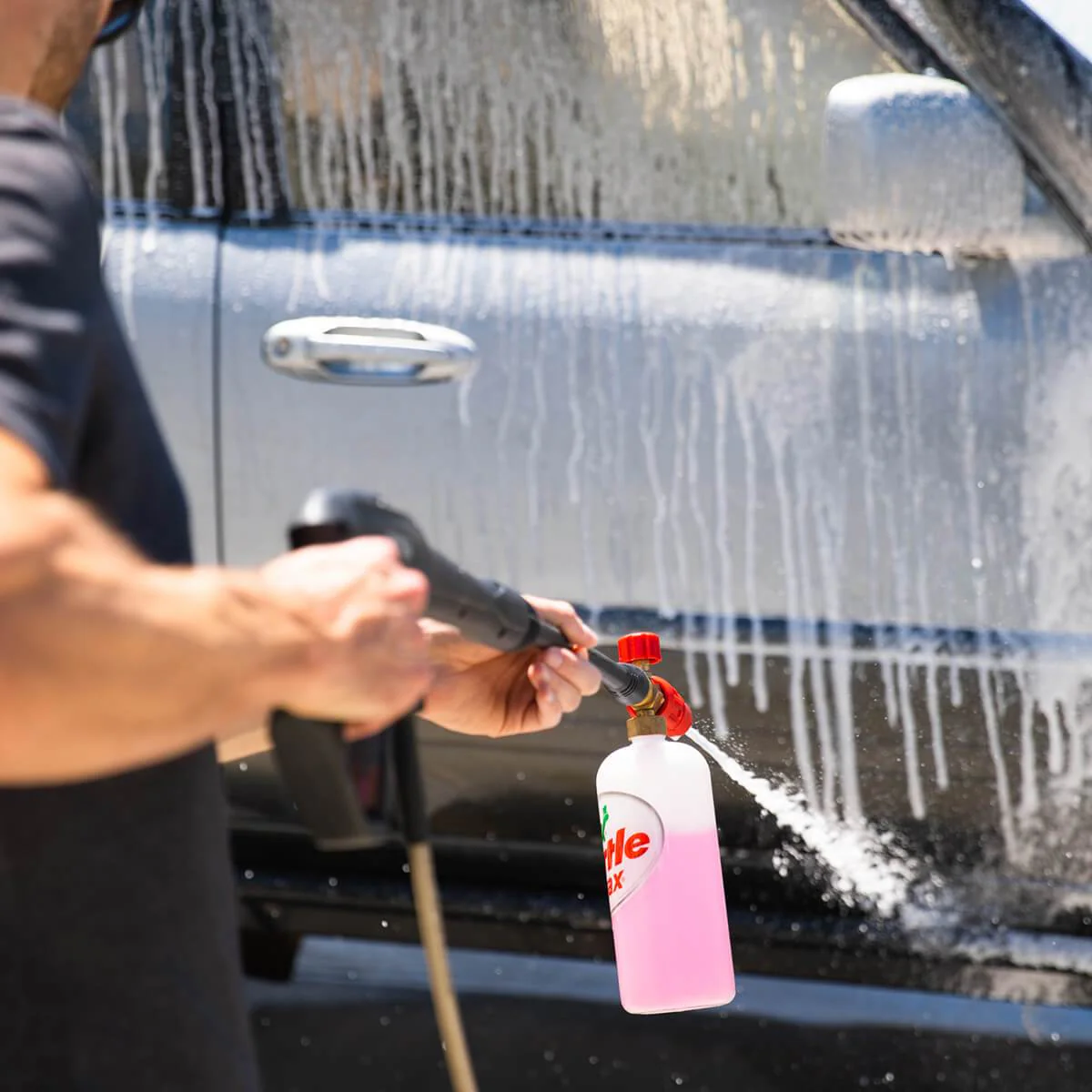 fa94021f0759–Clean-Car-With-A-Pressure-Washer-Block-1-102424